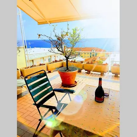 Attico Sul Mare A Σαν Ρέμο
